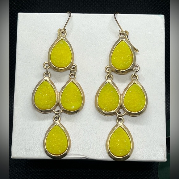 Geode druzy teardrop neon yellow chandelier dangle earrings. - Picture 4 of 7